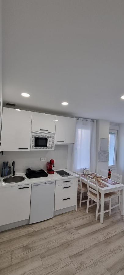 מדריד Apartamentos Tanez Santurce A מראה חיצוני תמונה