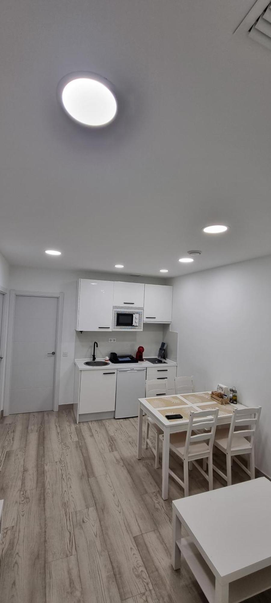 מדריד Apartamentos Tanez Santurce A מראה חיצוני תמונה
